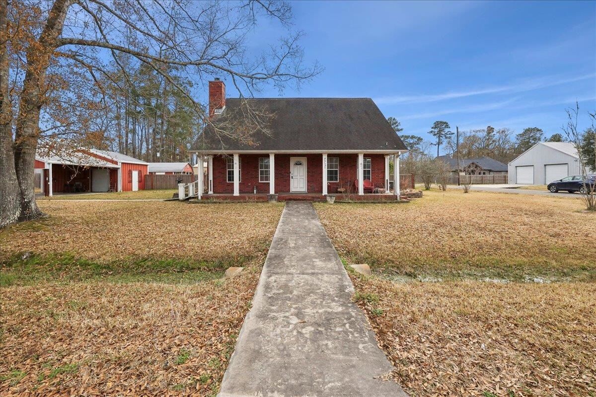 Property Photo: 7721 Juanita TX 77632