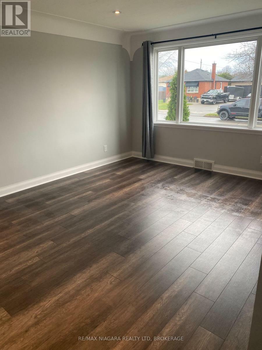 Property Photo: 5980 Coholan Street North ON L2J 1K6