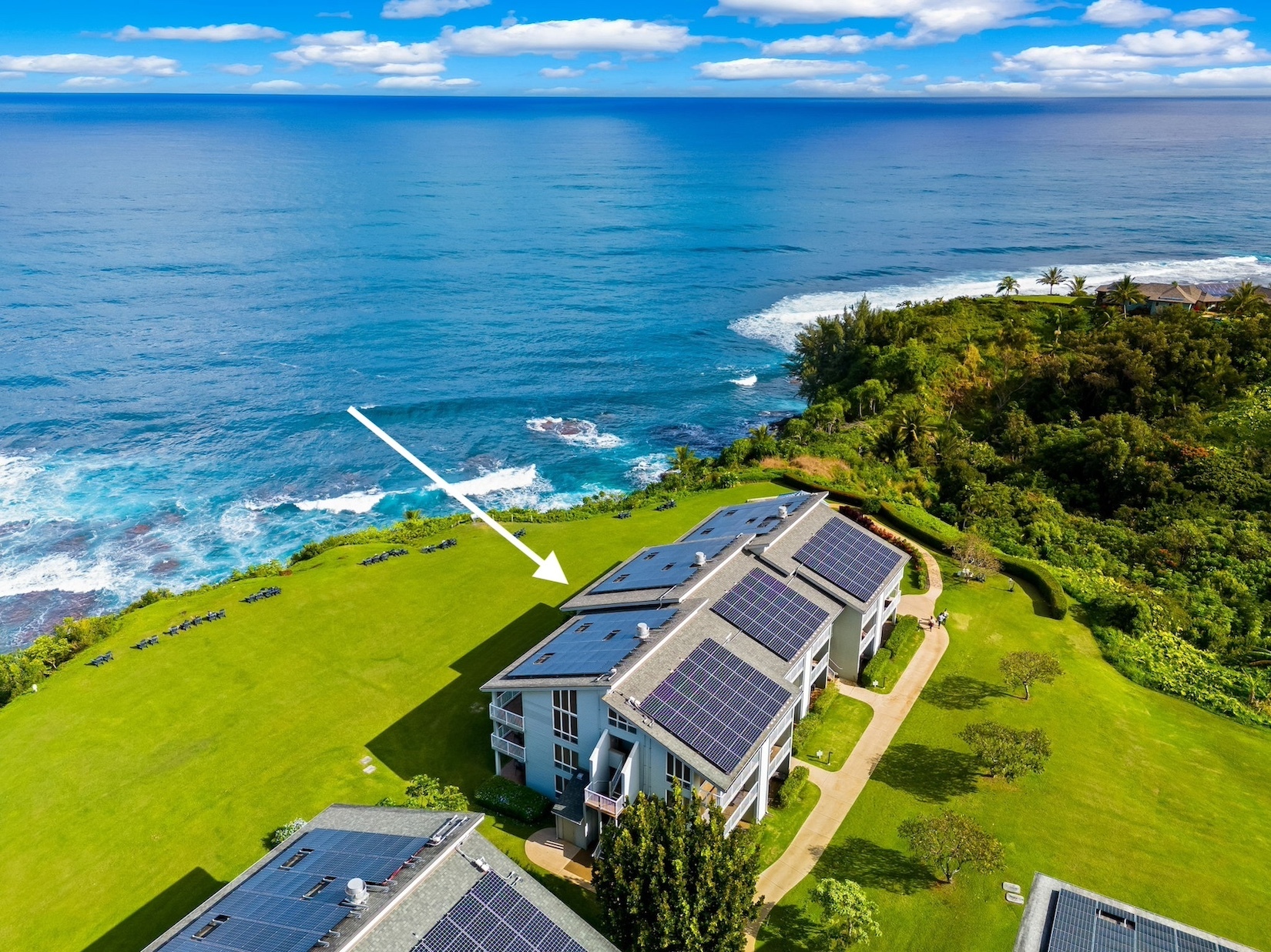 Property Photo: 3811 Edward Rd 8204 HI 96722