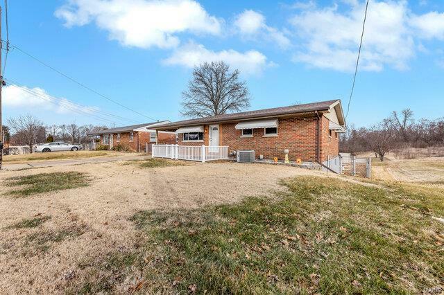 Property Photo:  320 Sandra Avenue  MO 63301 