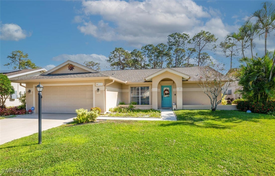 Property Photo:  925 Charlemagne Boulevard  FL 34112 