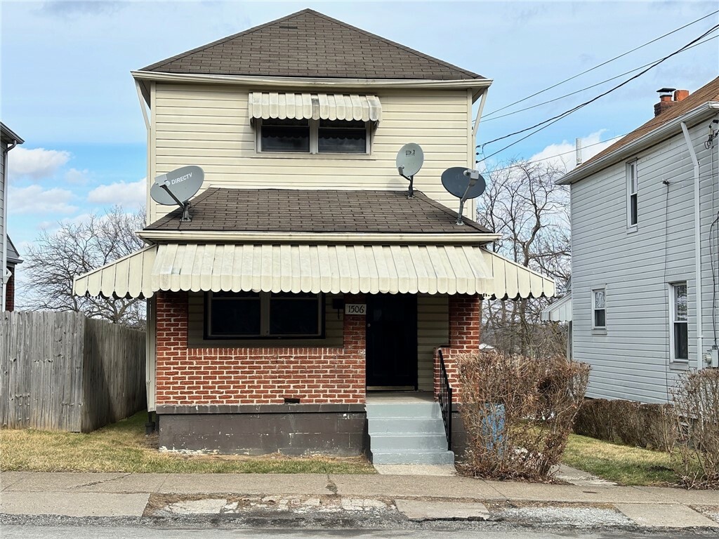 Property Photo:  1506 Pennsylvania Ave  PA 15122 