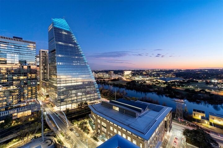 Property Photo: 222 West Avenue 2201 TX 78701