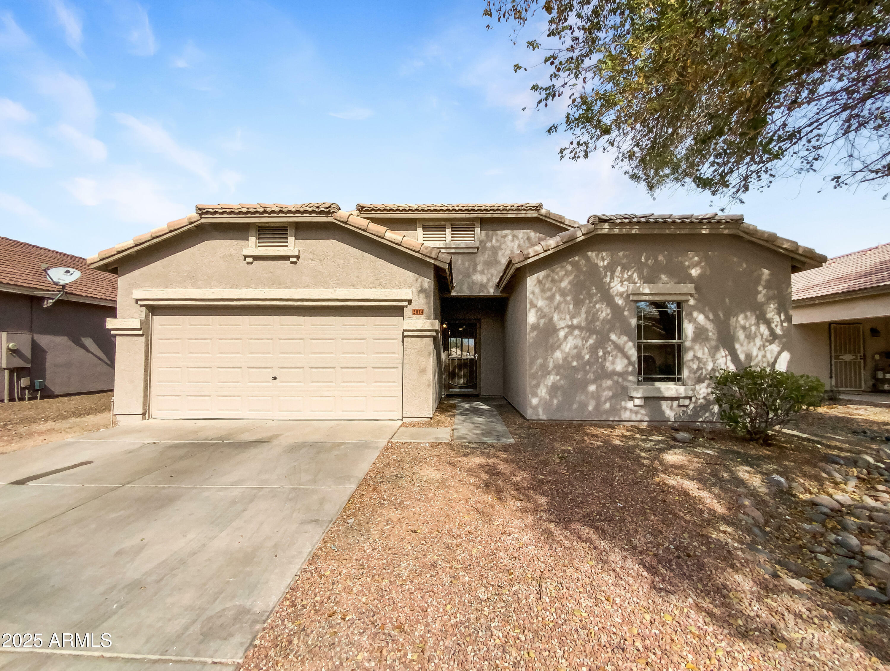 Property Photo:  2014 E Connemara Drive  AZ 85140 