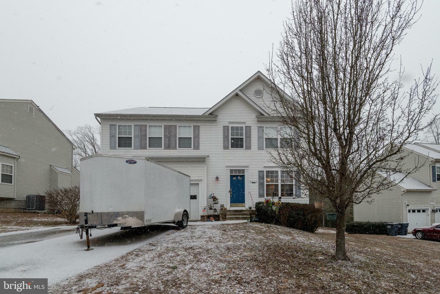 Property Photo:  47115 Green Leaf Court  MD 20653 