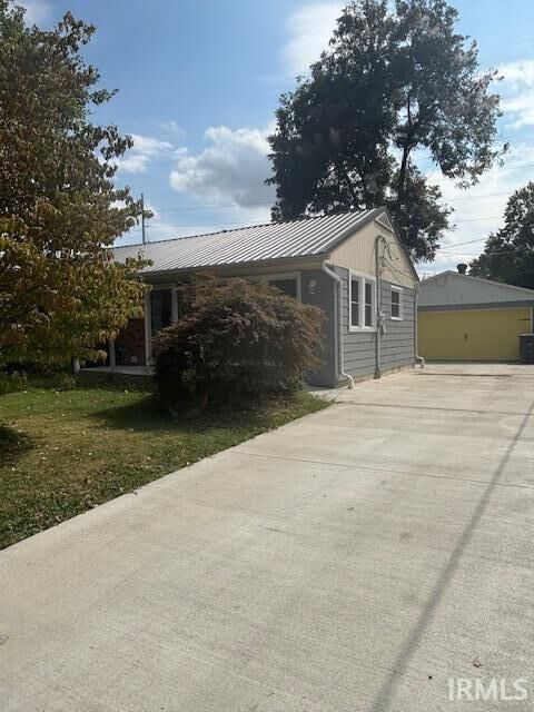 Property Photo:  5113 Graham Avenue  IN 47715 