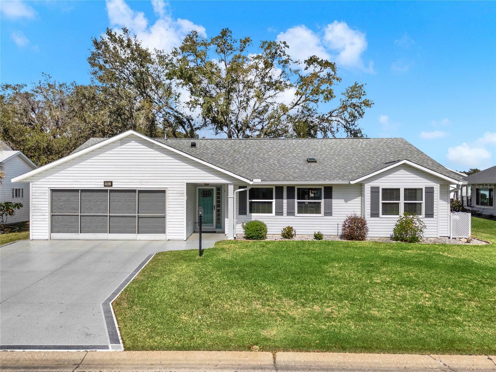 25941 Newcombe Circle  Leesburg FL 34748 photo