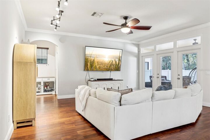 Property Photo: 583 Treehouse Street FL 32708