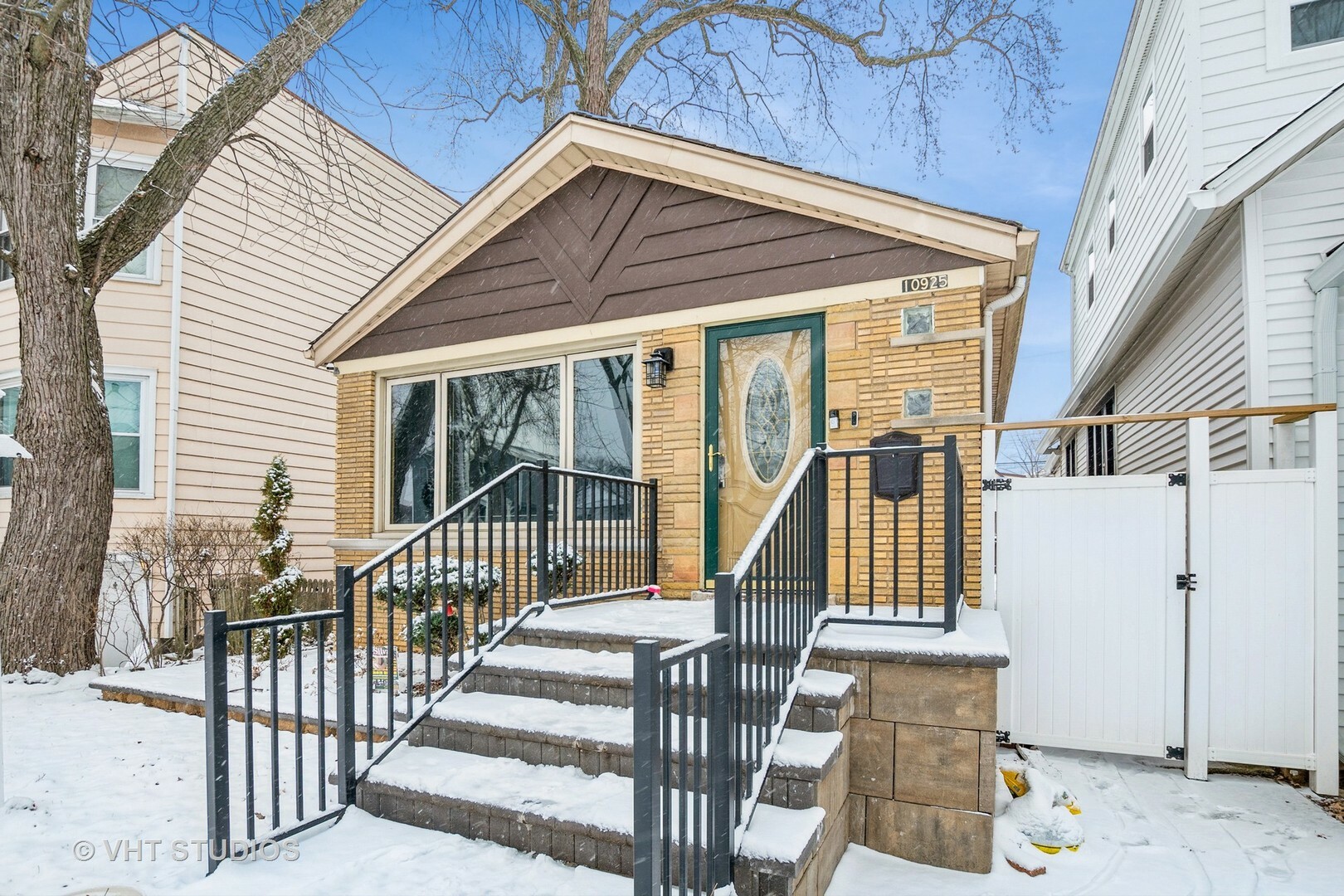 Property Photo:  10925 S Troy Street  IL 60655 