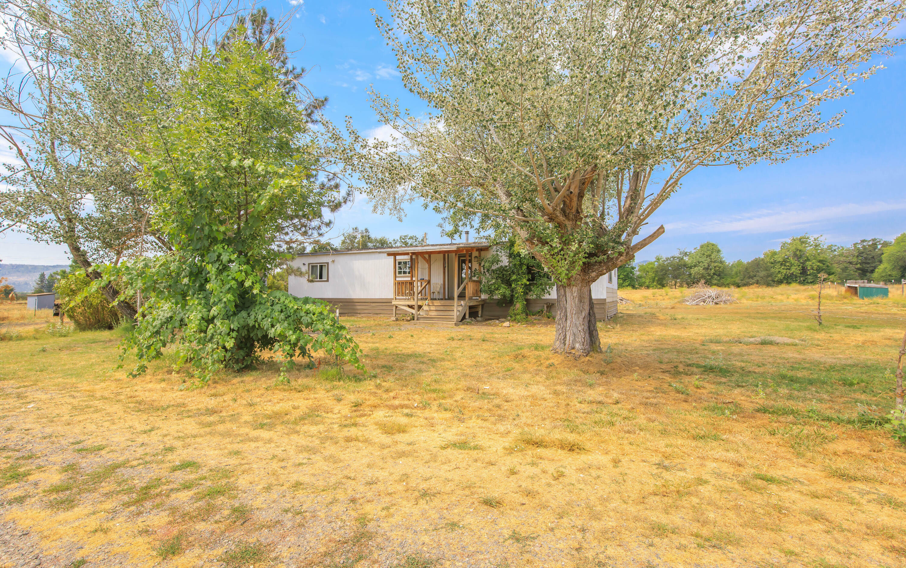 Property Photo:  14405 Table Rock Road  OR 97502 