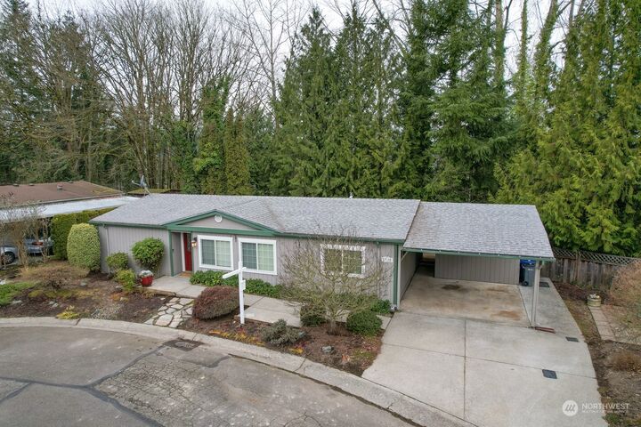 Property Photo: 17135 117th Court NE WA 98011