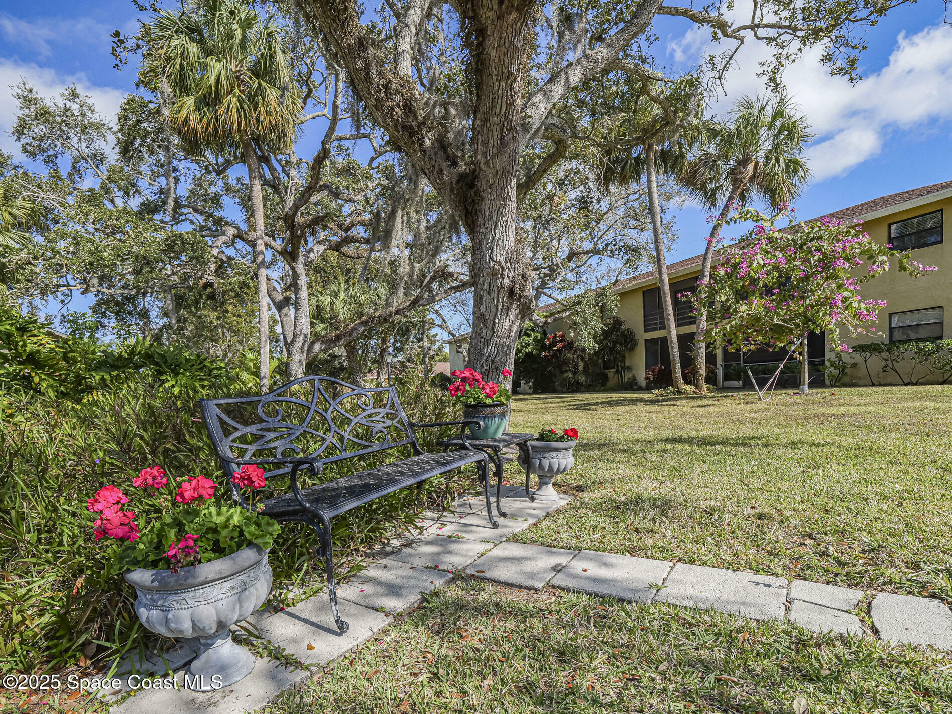 Property Photo: 400 18th Street FL 32960