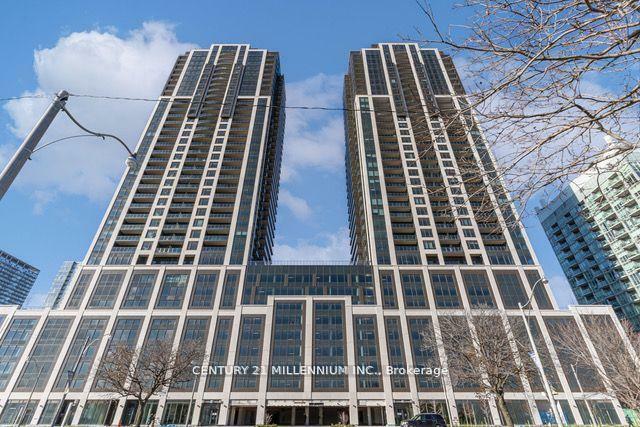 Property Photo: 1926 Lakeshore Boulevard 3009 ON M6S 1A1