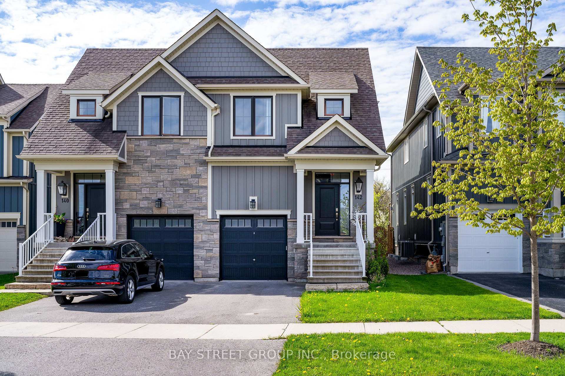 Property Photo: 142 Yellow Birch Crescent ON L9Y 0R4
