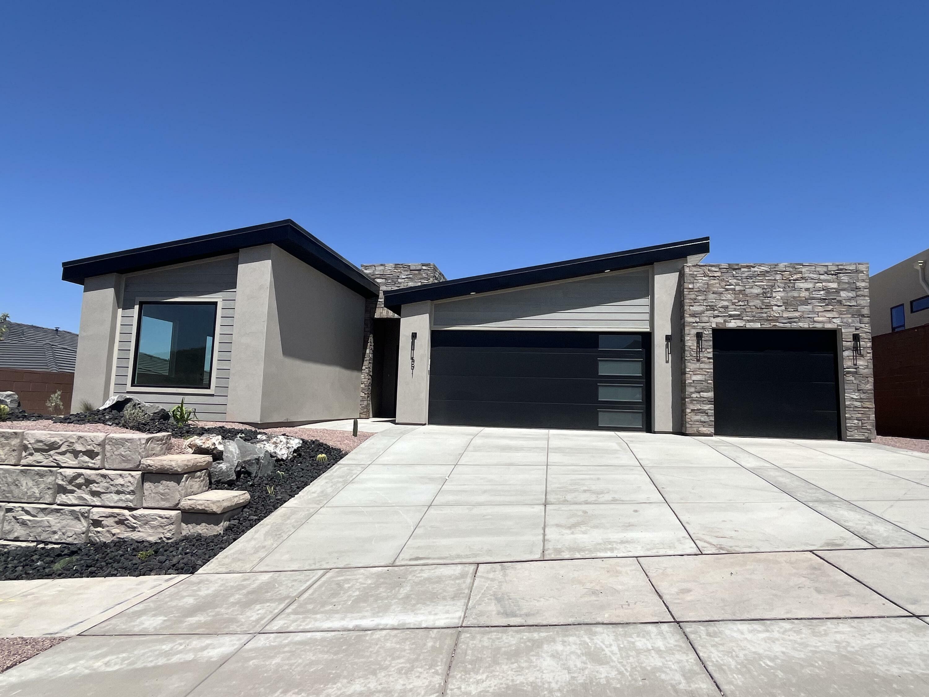 Property Photo: 591 S 1800 W UT 84737