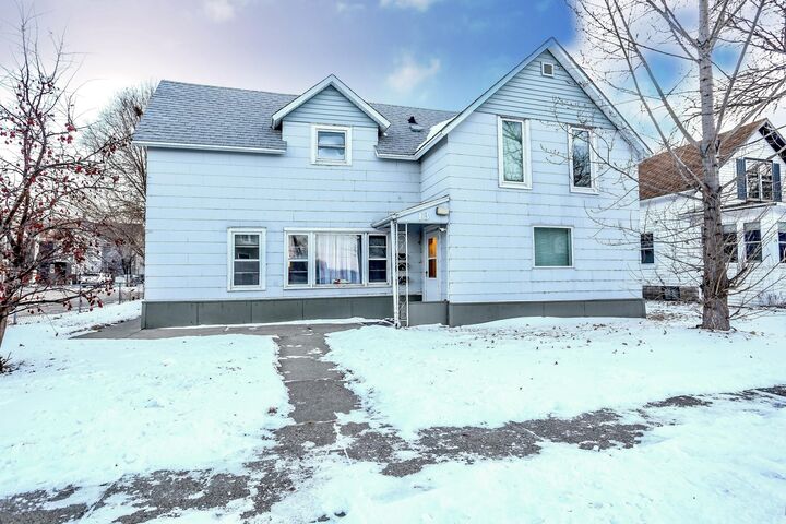 Property Photo:  13 SW 7th Ave  SD 57401 