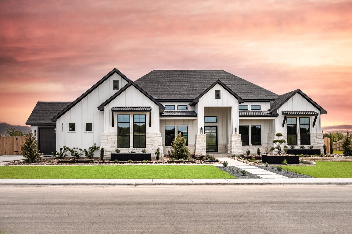 Property Photo: 200 Saddle Springs Road TX 78628