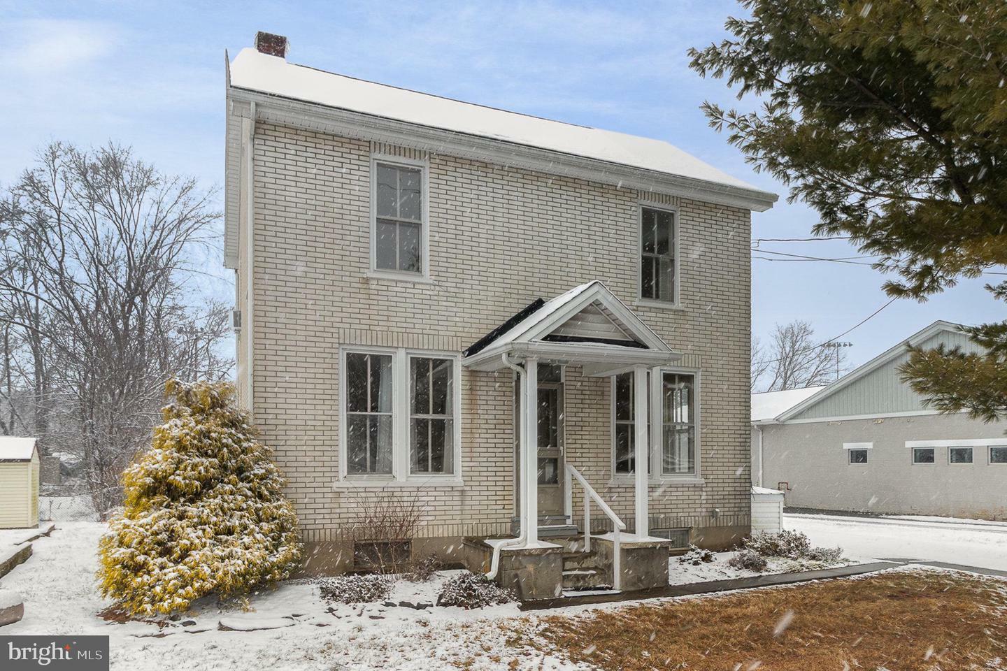 Property Photo: 238 S Spring Garden Street PA 17013