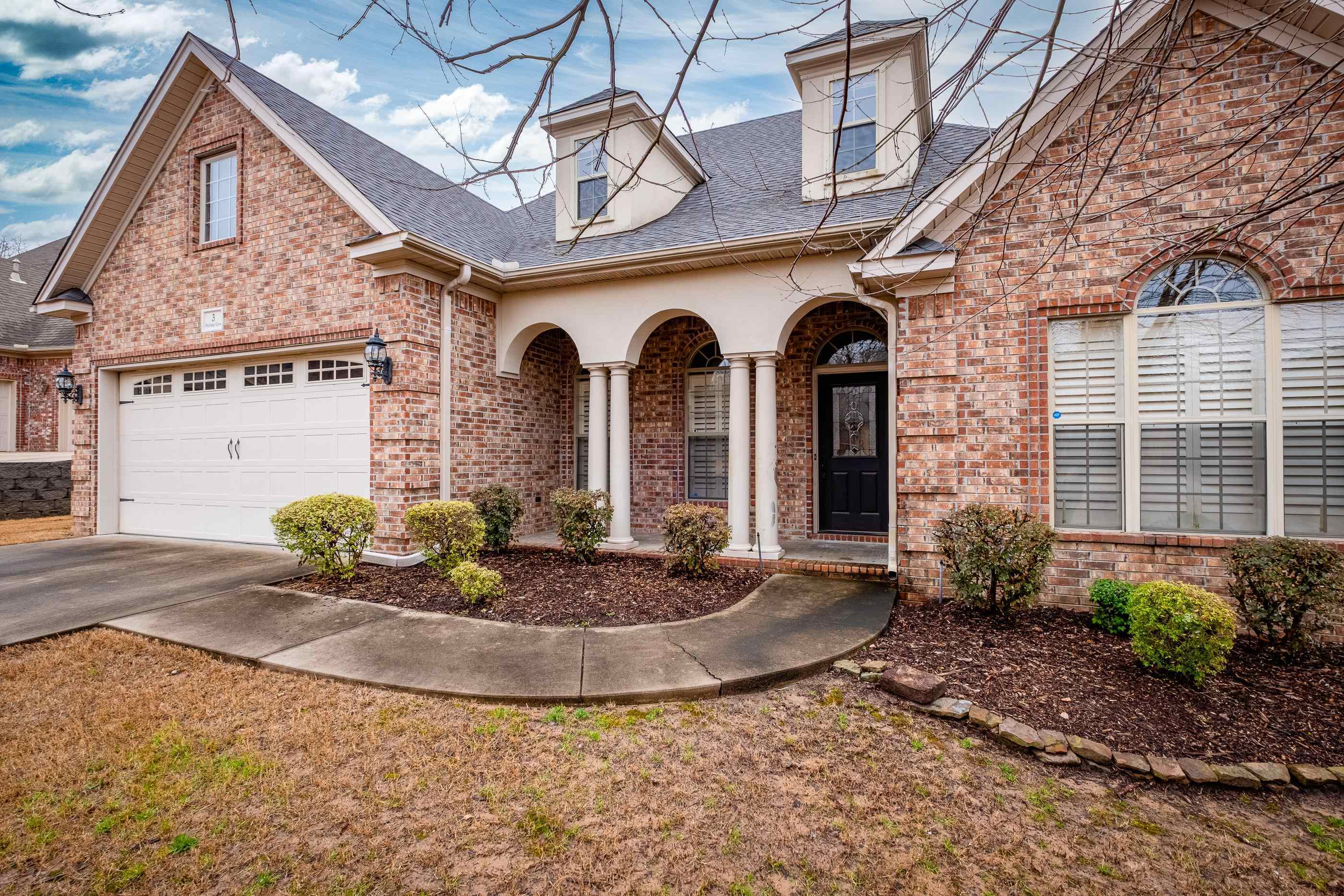 Property Photo:  3 Foxfield Cove  AR 72211 