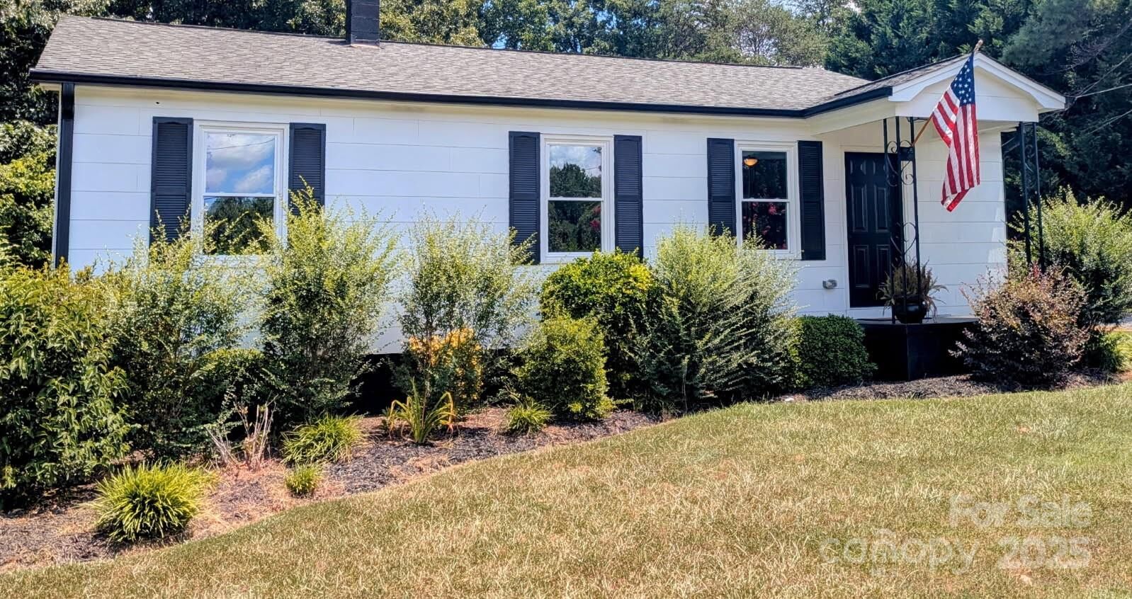 Property Photo: 426 Holland Memorial Church Road NC 28016