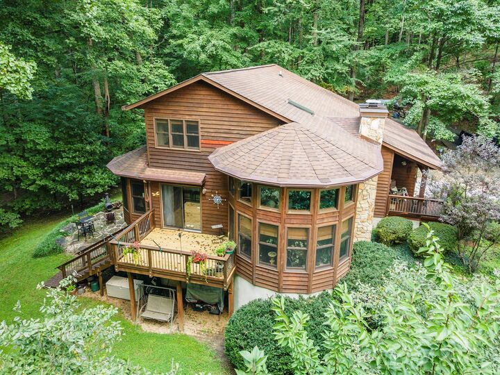 Property Photo: 33 Cammies Way NC 28762