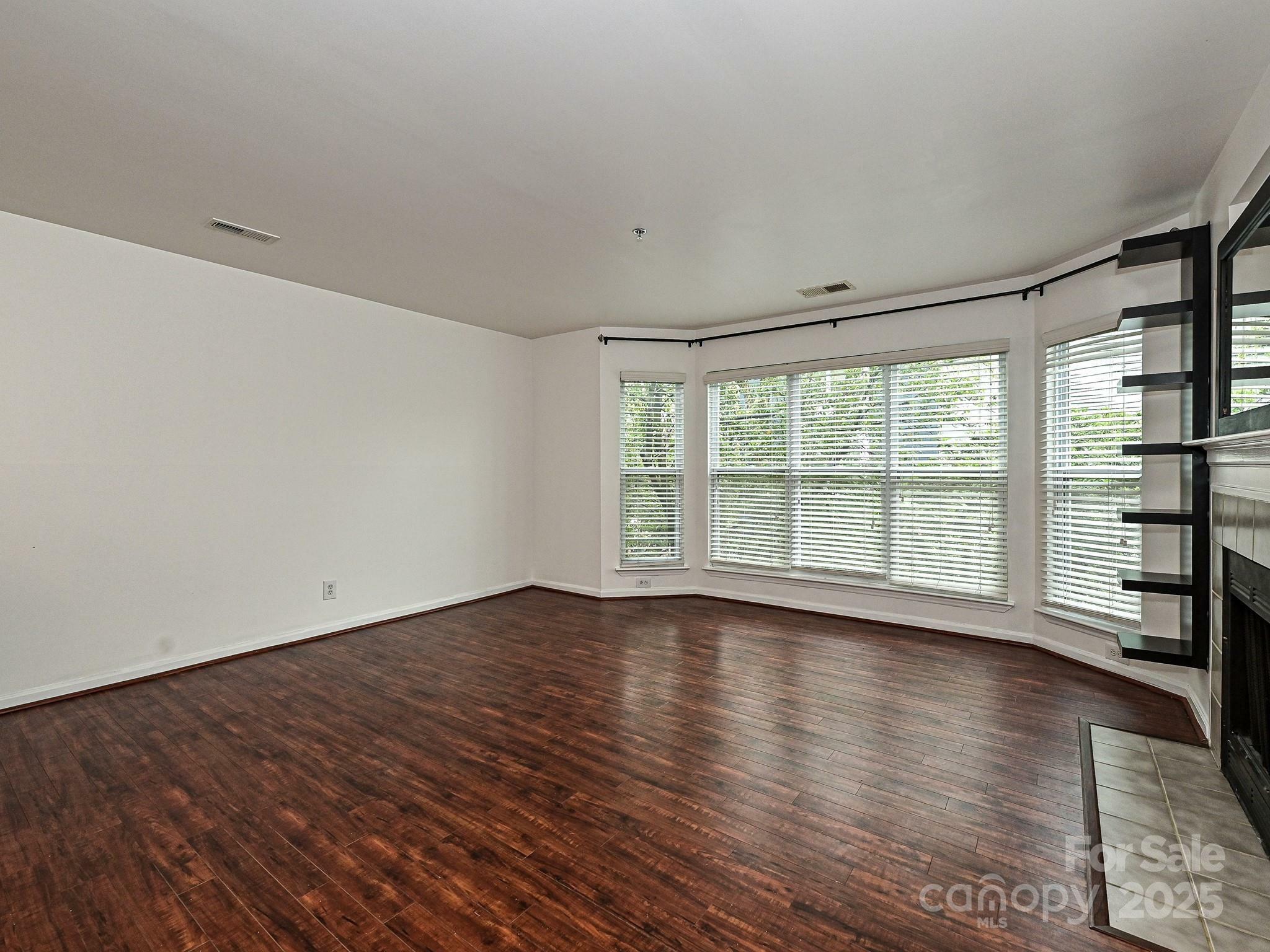 Property Photo: 521 N Graham Street 2B NC 28202