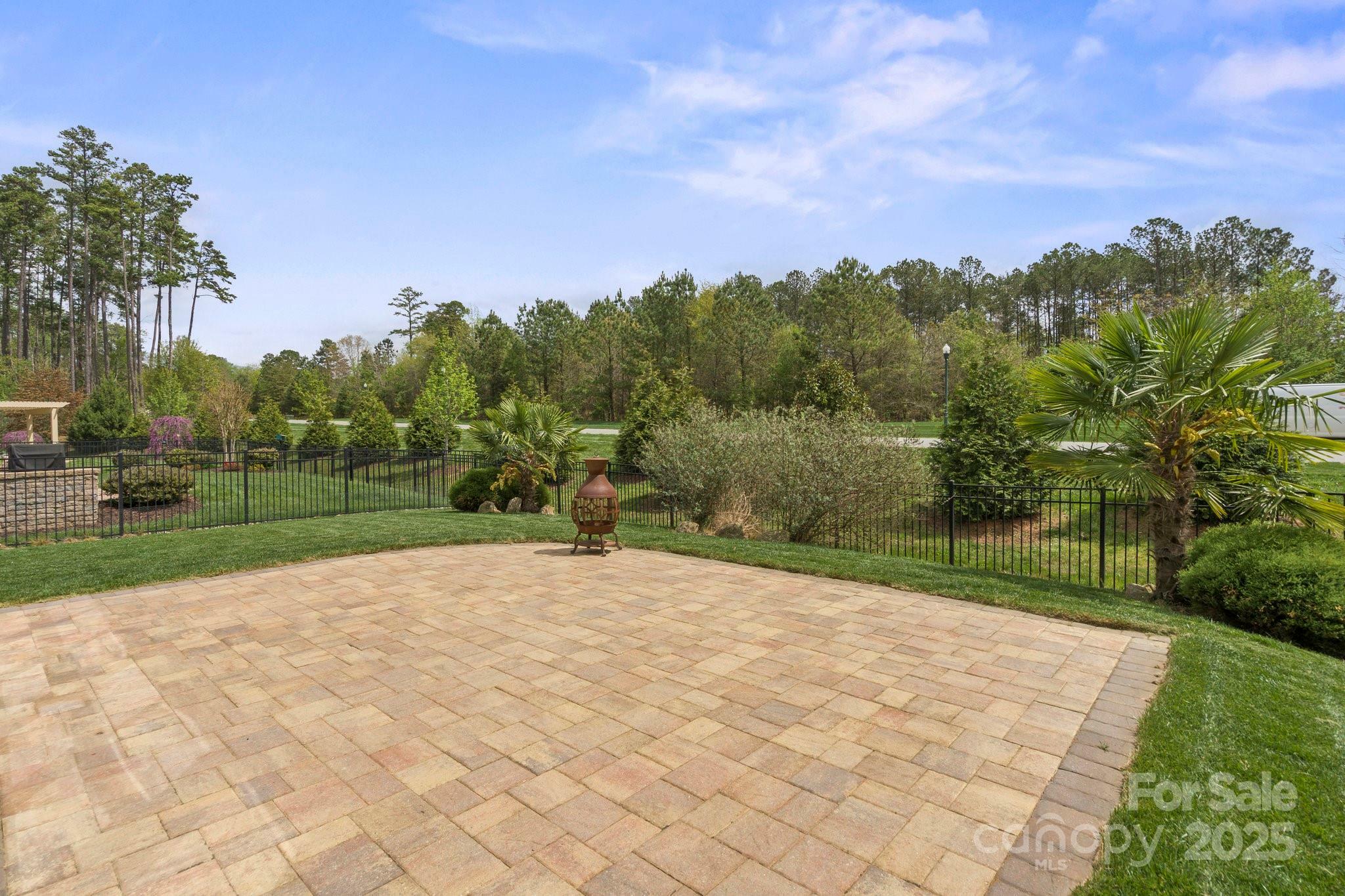 Property Photo: 253 Stone Mountain Way NC 28037