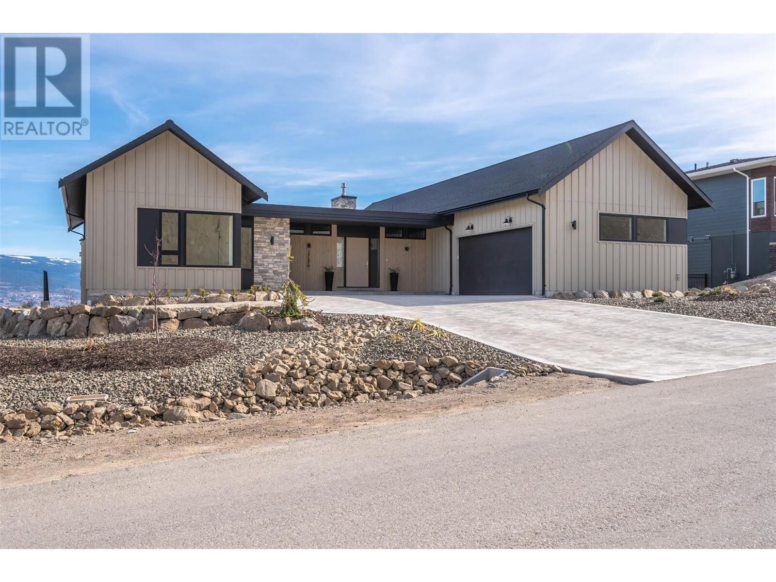 Property Photo: 17579 Sanborn Street BC V0H 1Z3