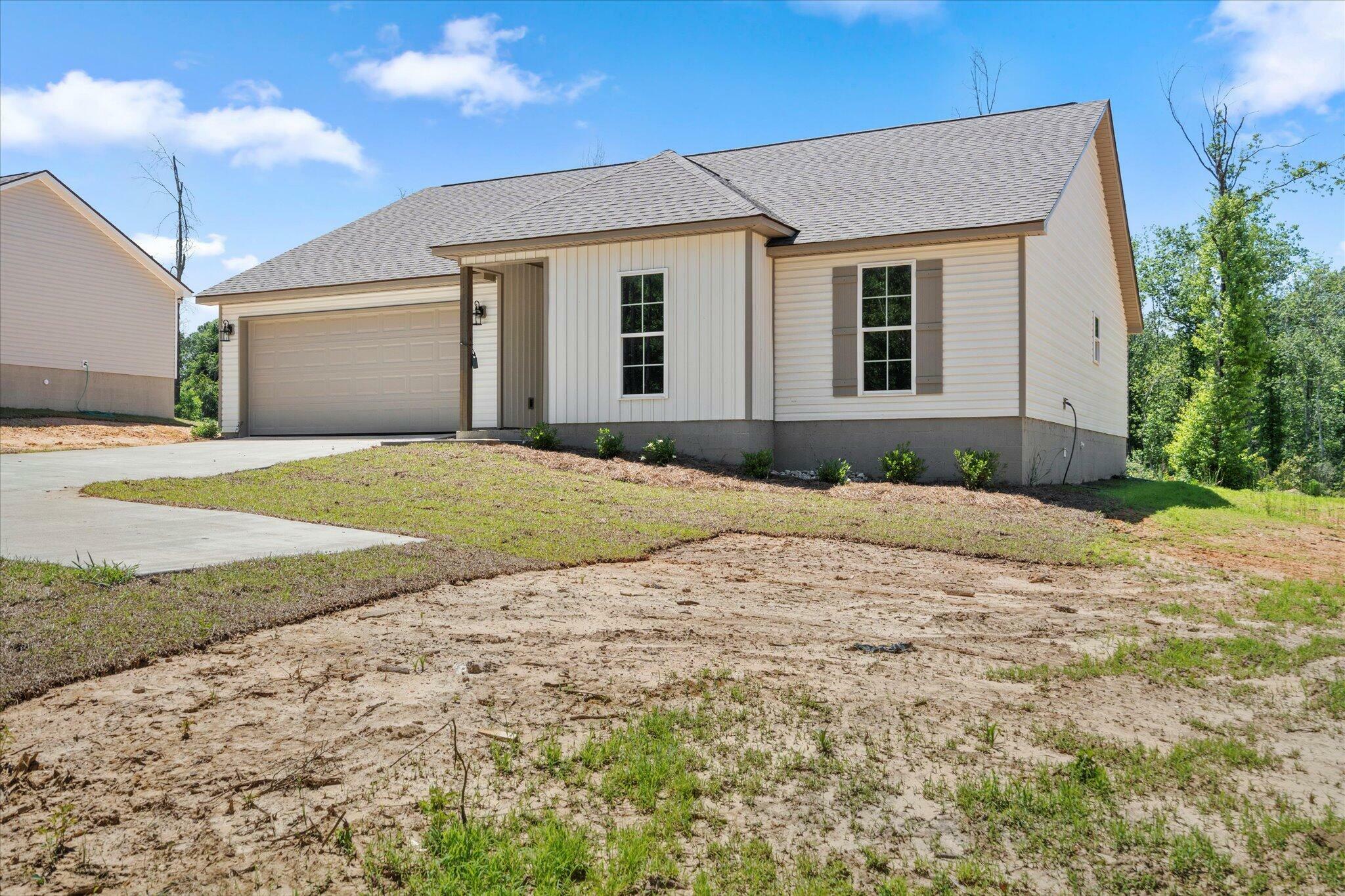Property Photo: 1011 Browns Bridge Rd. MS 39401