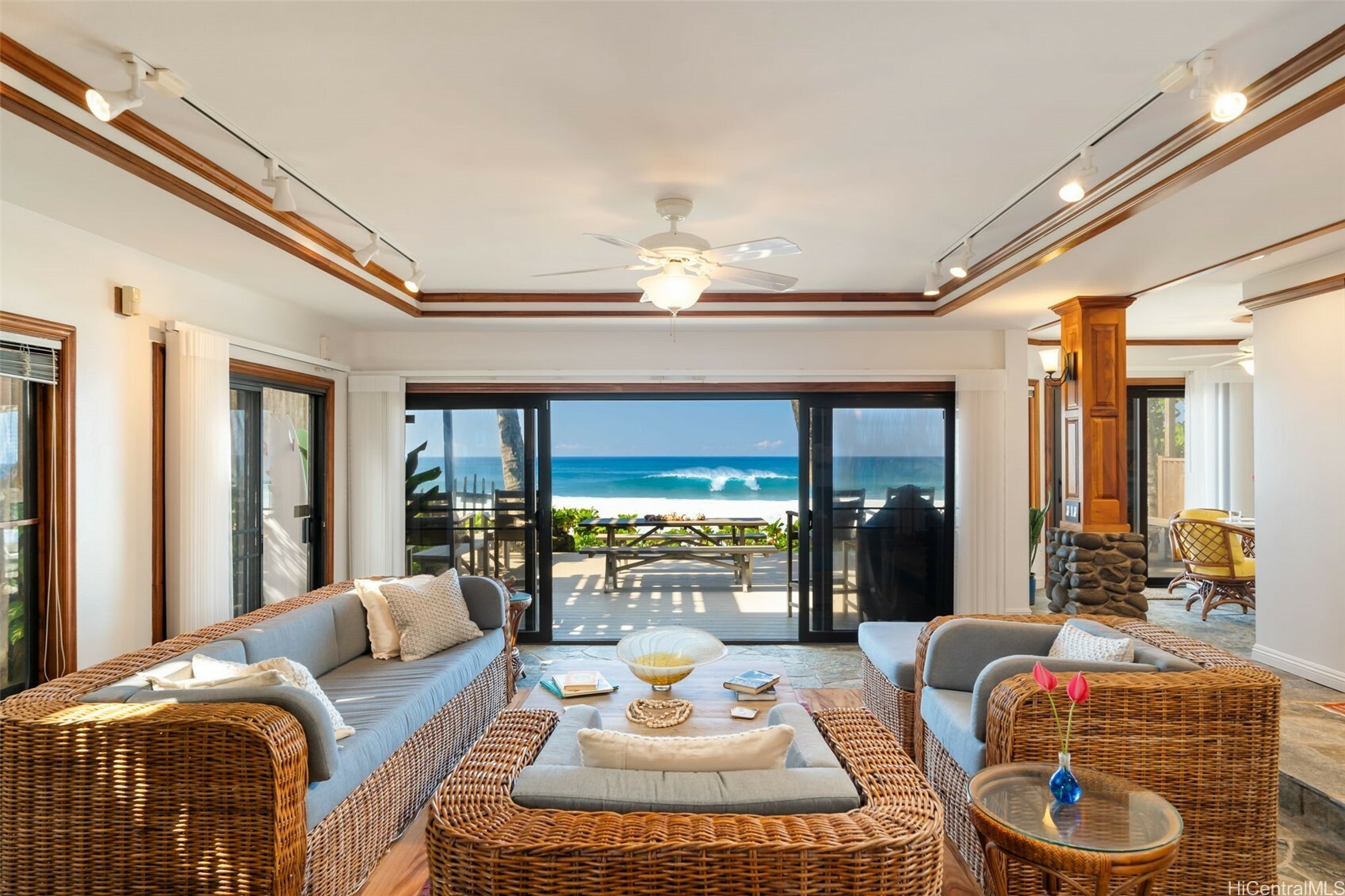 59-377 Ke Nui Road  Haleiwa HI 96712 photo