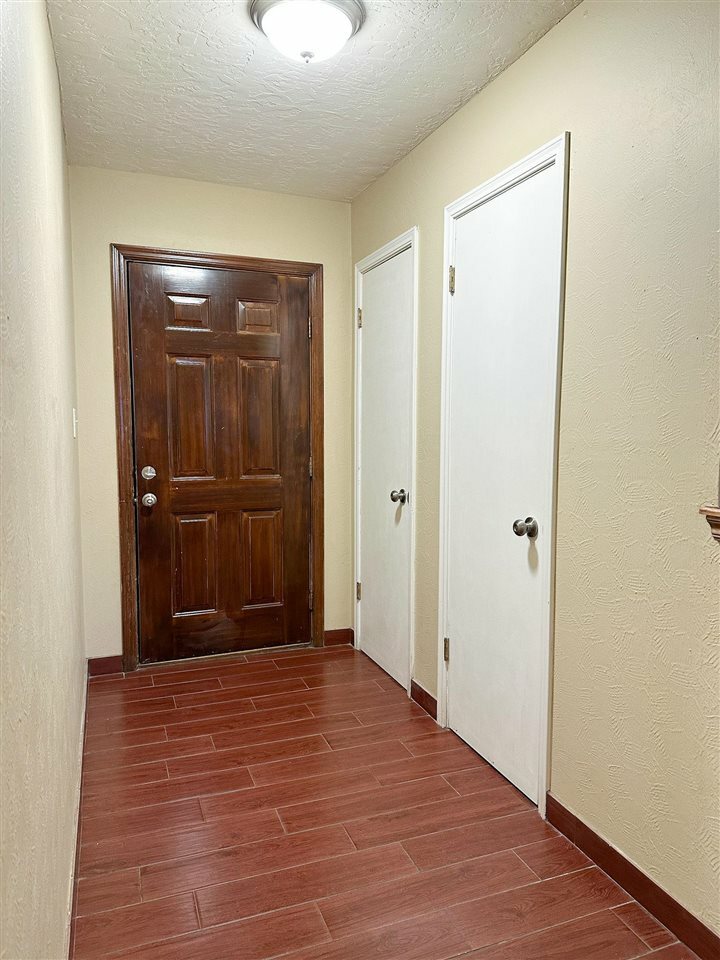 Property Photo:  4820 SE Churchill Way  OK 73501 