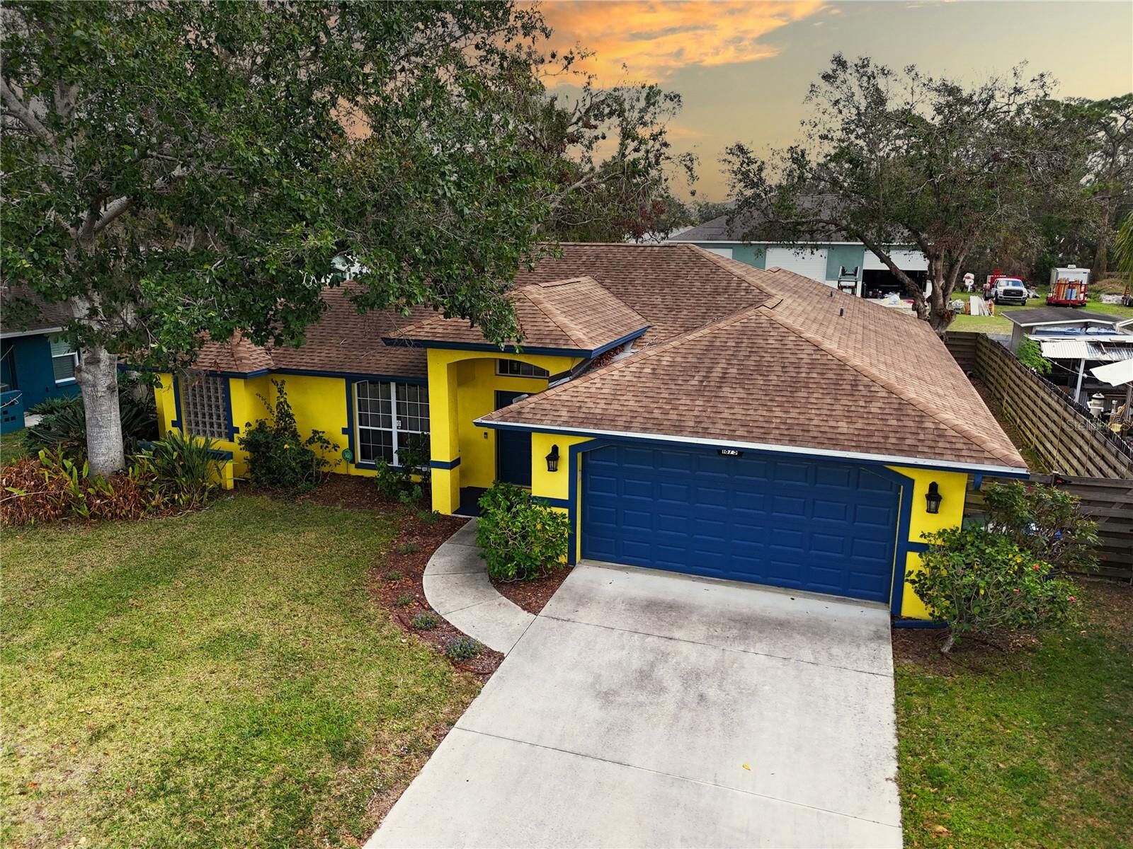 Property Photo: 1875 Oak Branch Drive FL 34232