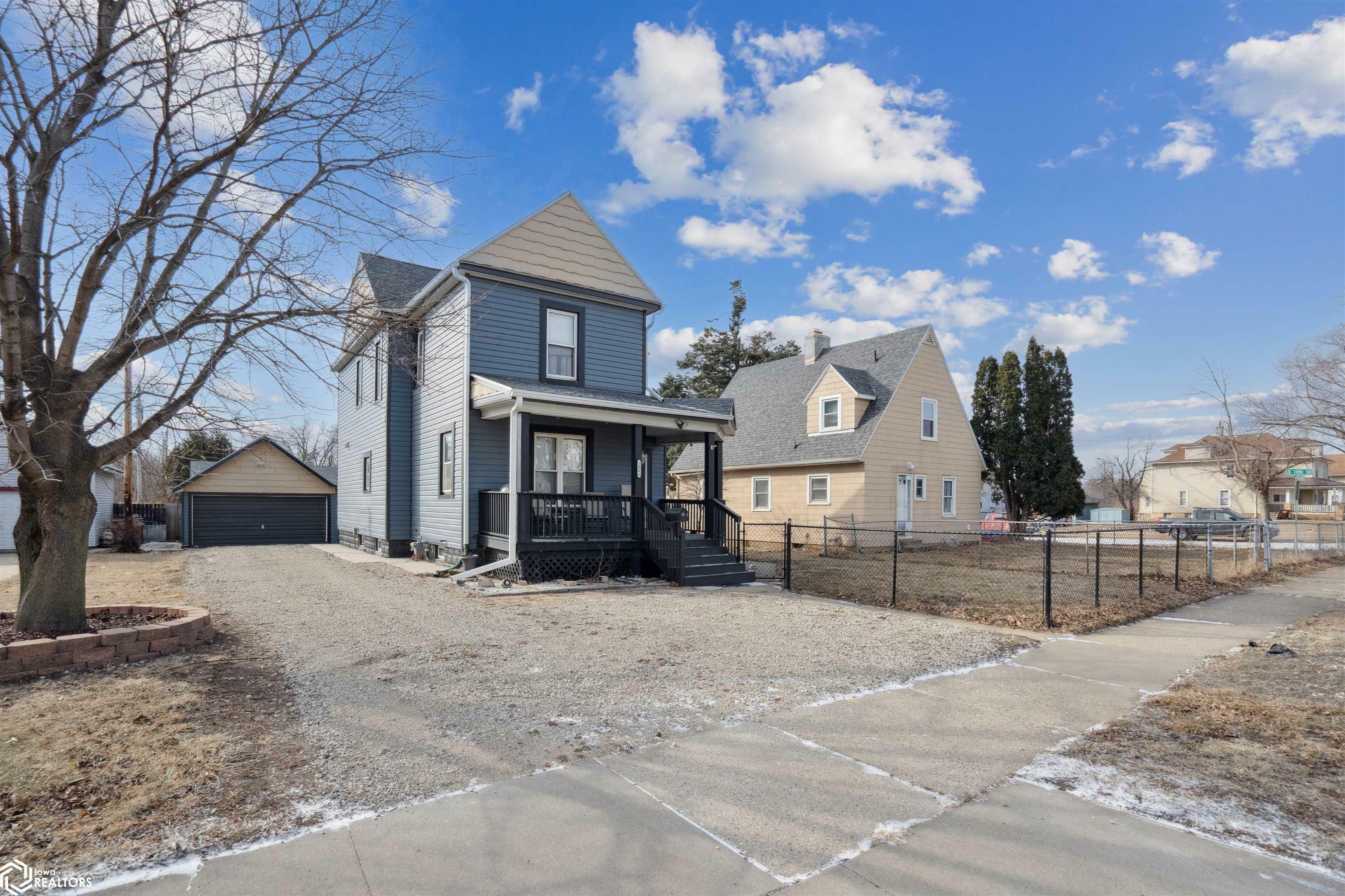 Property Photo: 1008 W Church Street IA 50158