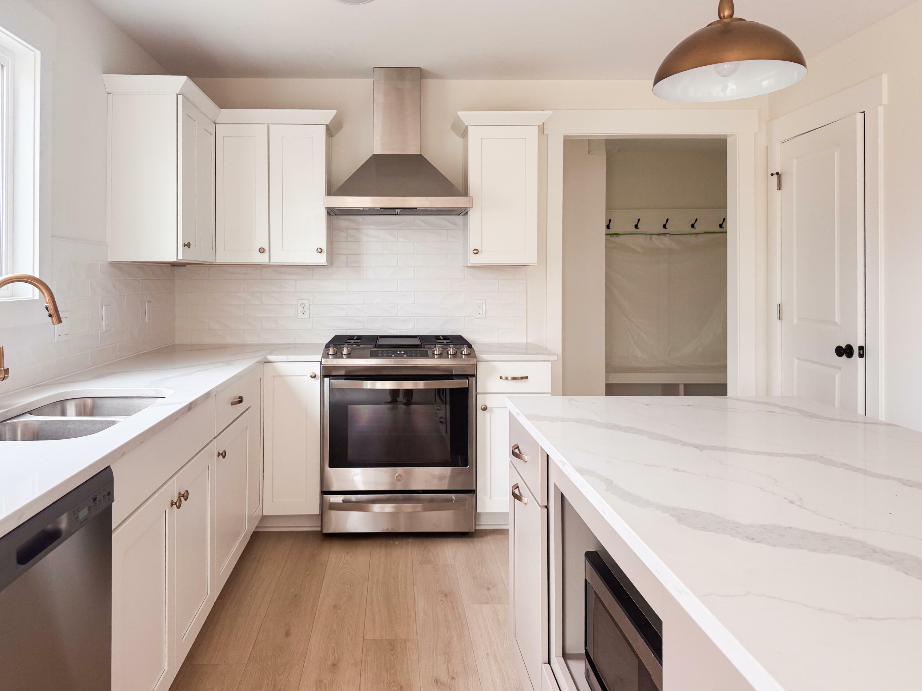 Property Photo: 3172 Timberpine Avenue MI 49424