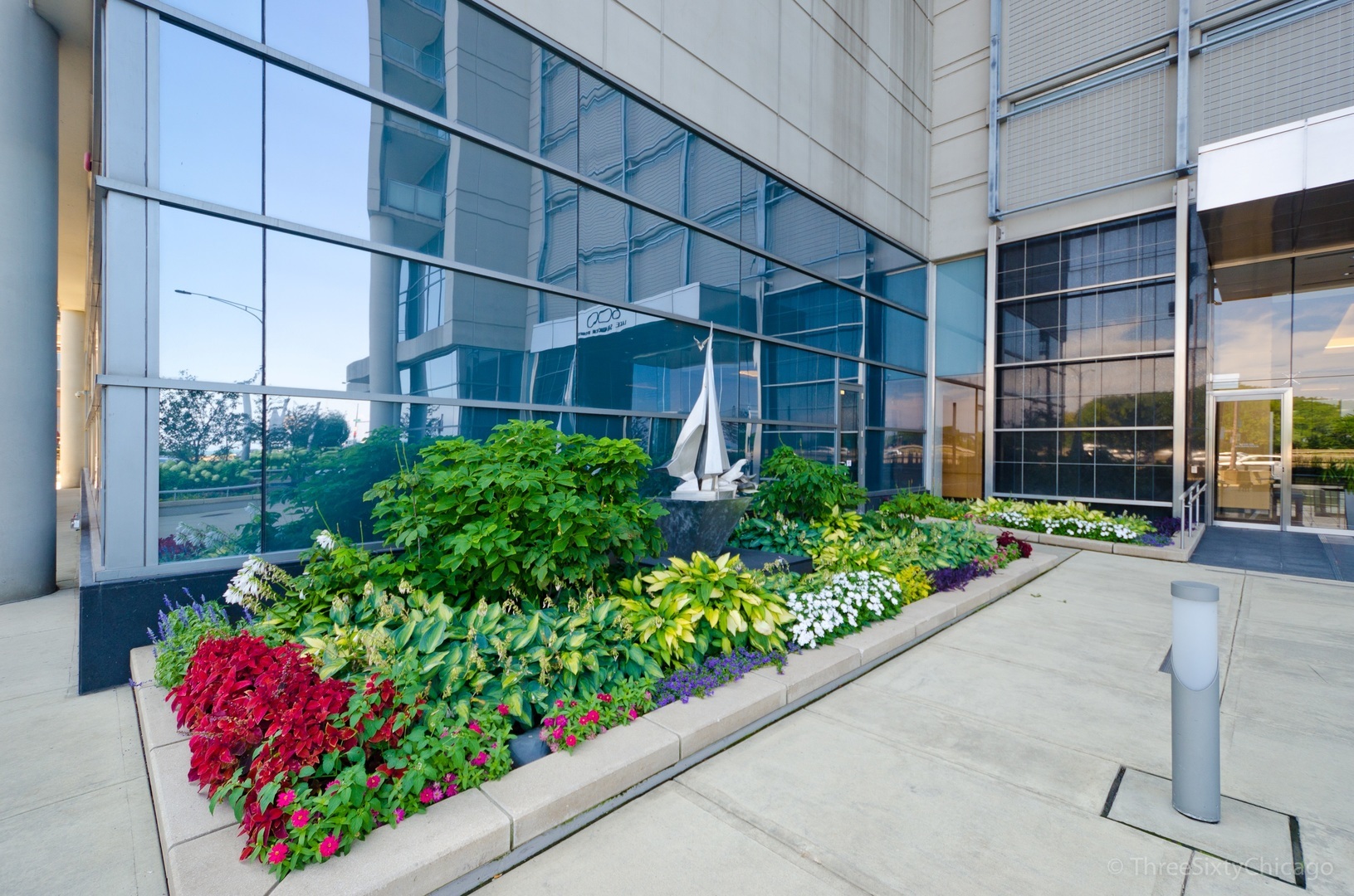 Property Photo: 600 N Lake Shore Drive 3705 IL 60611