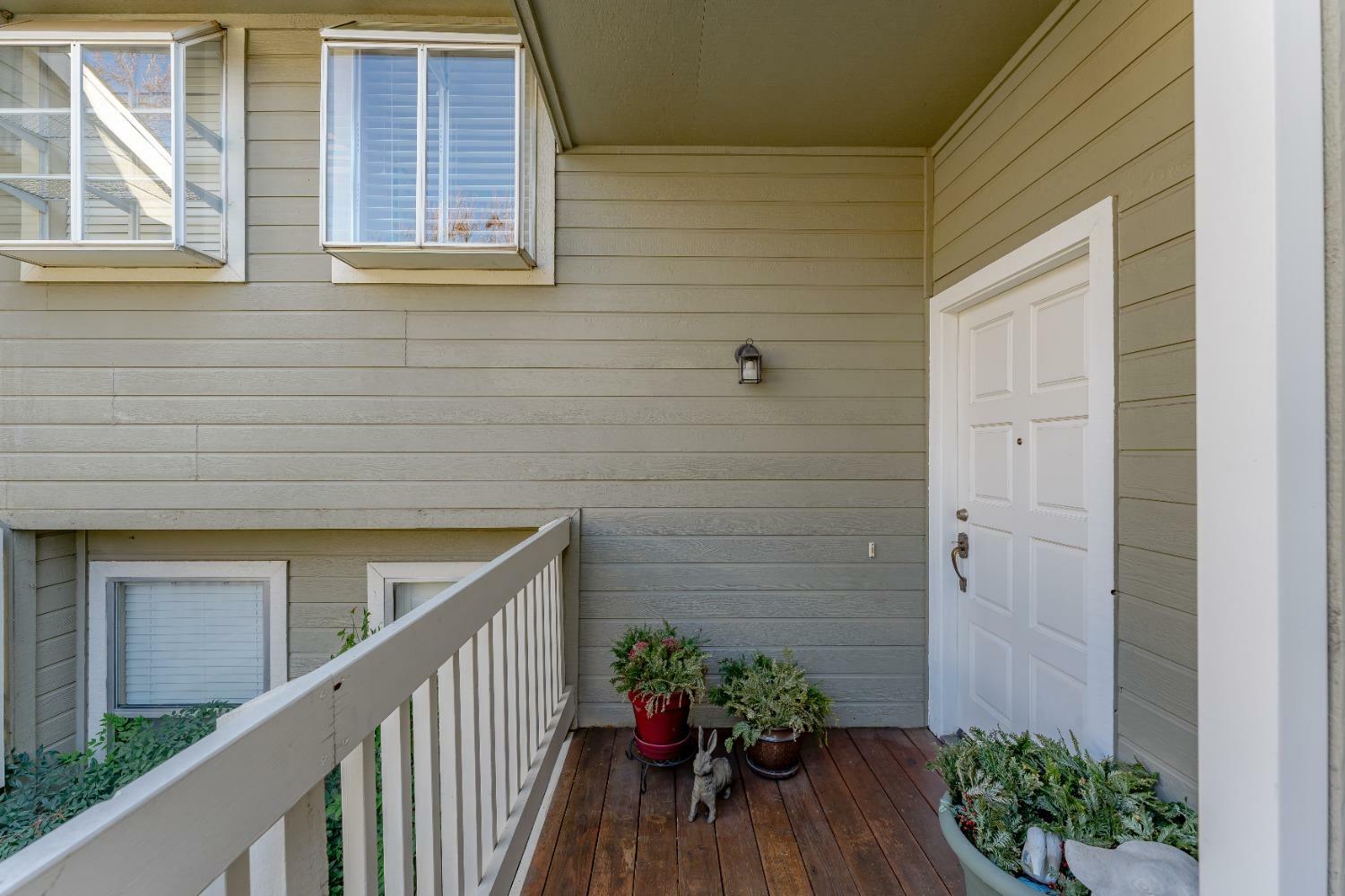 Property Photo:  121 Valley Oak Dr.  CA 95678 