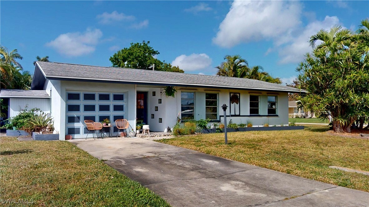 5216 Versailles Court  Cape Coral FL 33904 photo