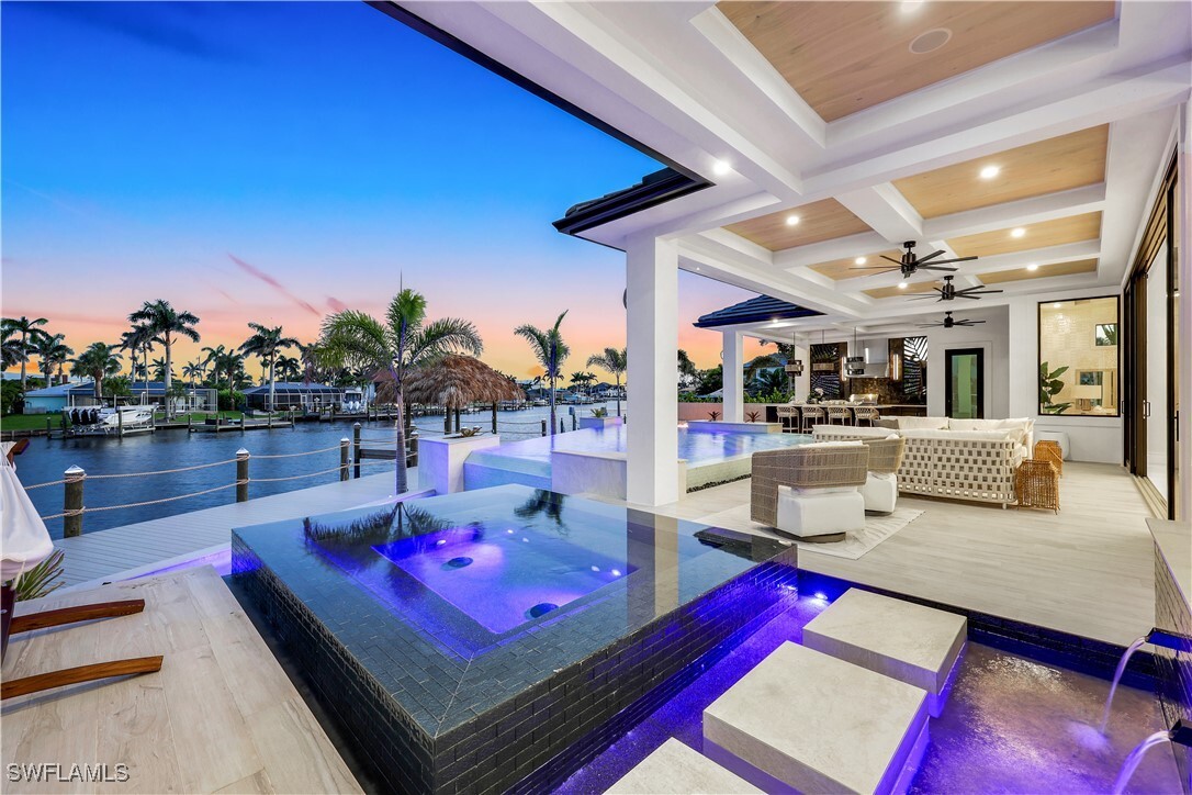 Property Photo: 5346 Baypoint Court FL 33904