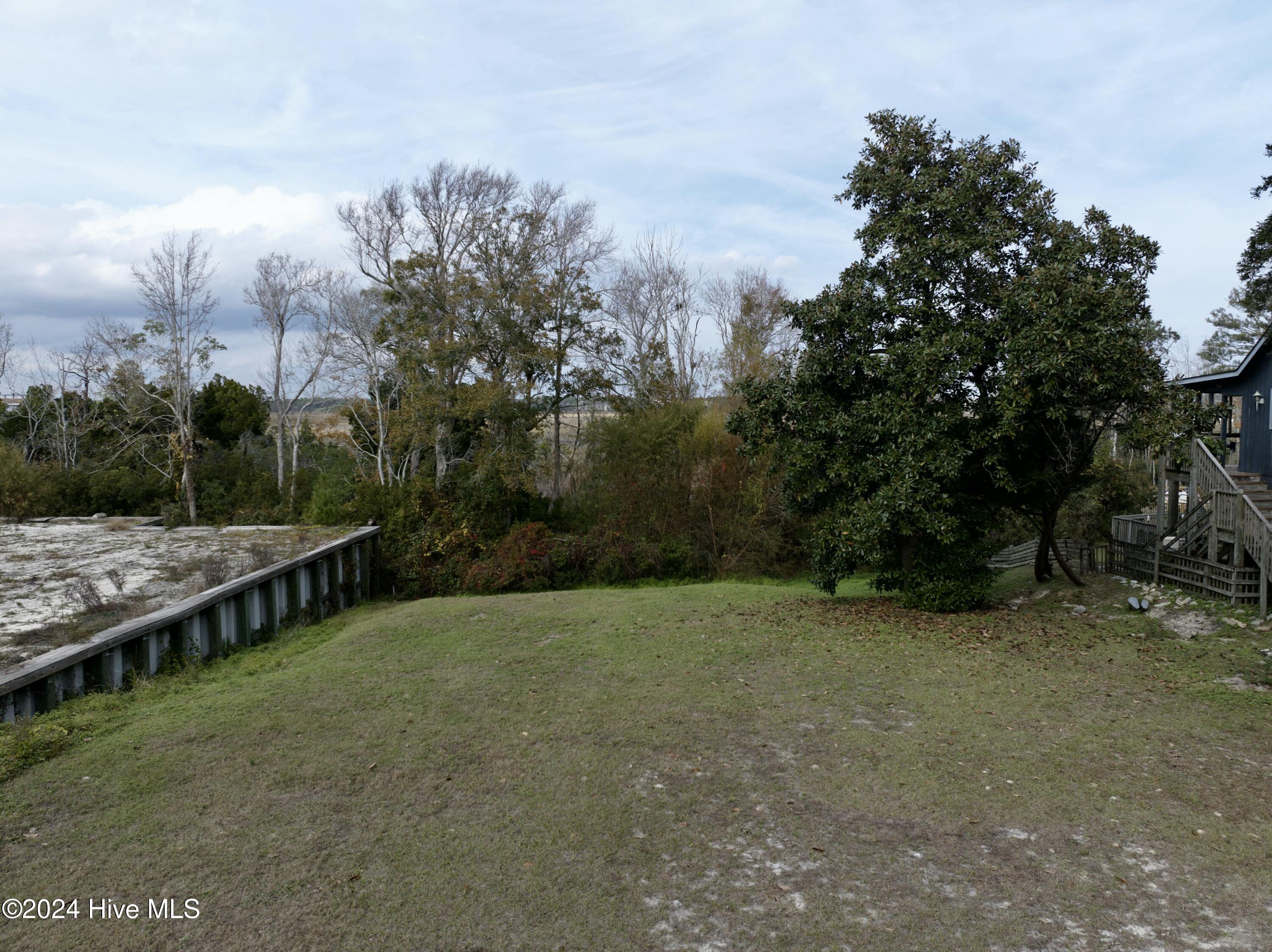 Property Photo: 206 Elizabeth Drive NC 28465