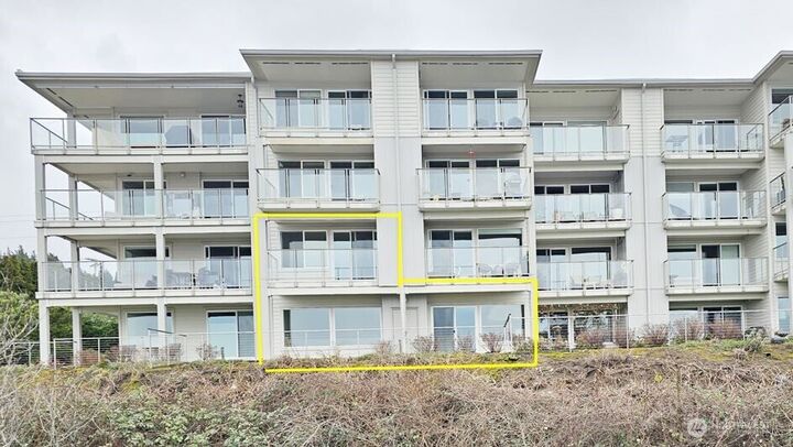 Property Photo: 600 S State Street 101 WA 98225