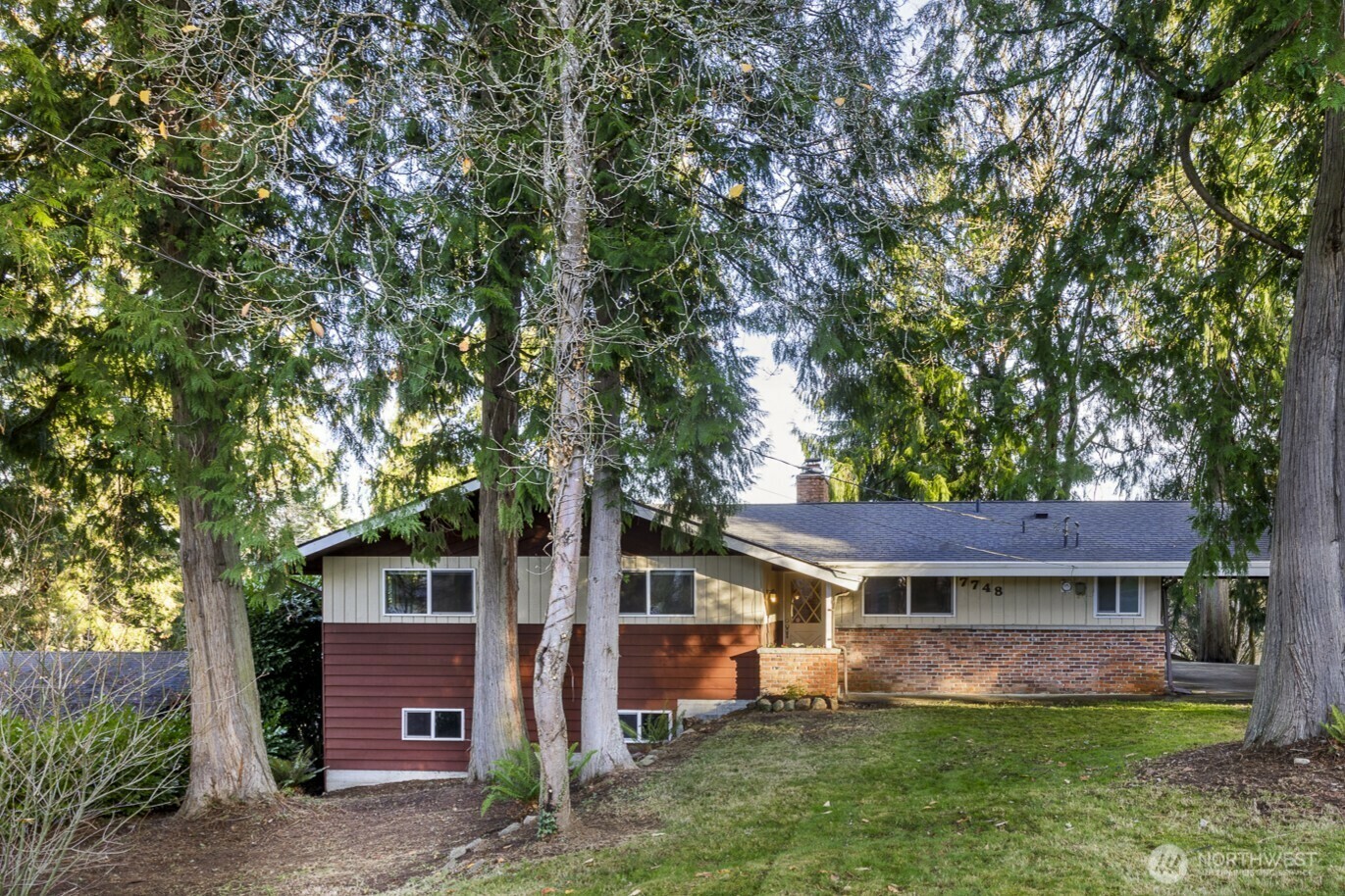 Property Photo:  7748  151st Avenue NE  WA 98052 