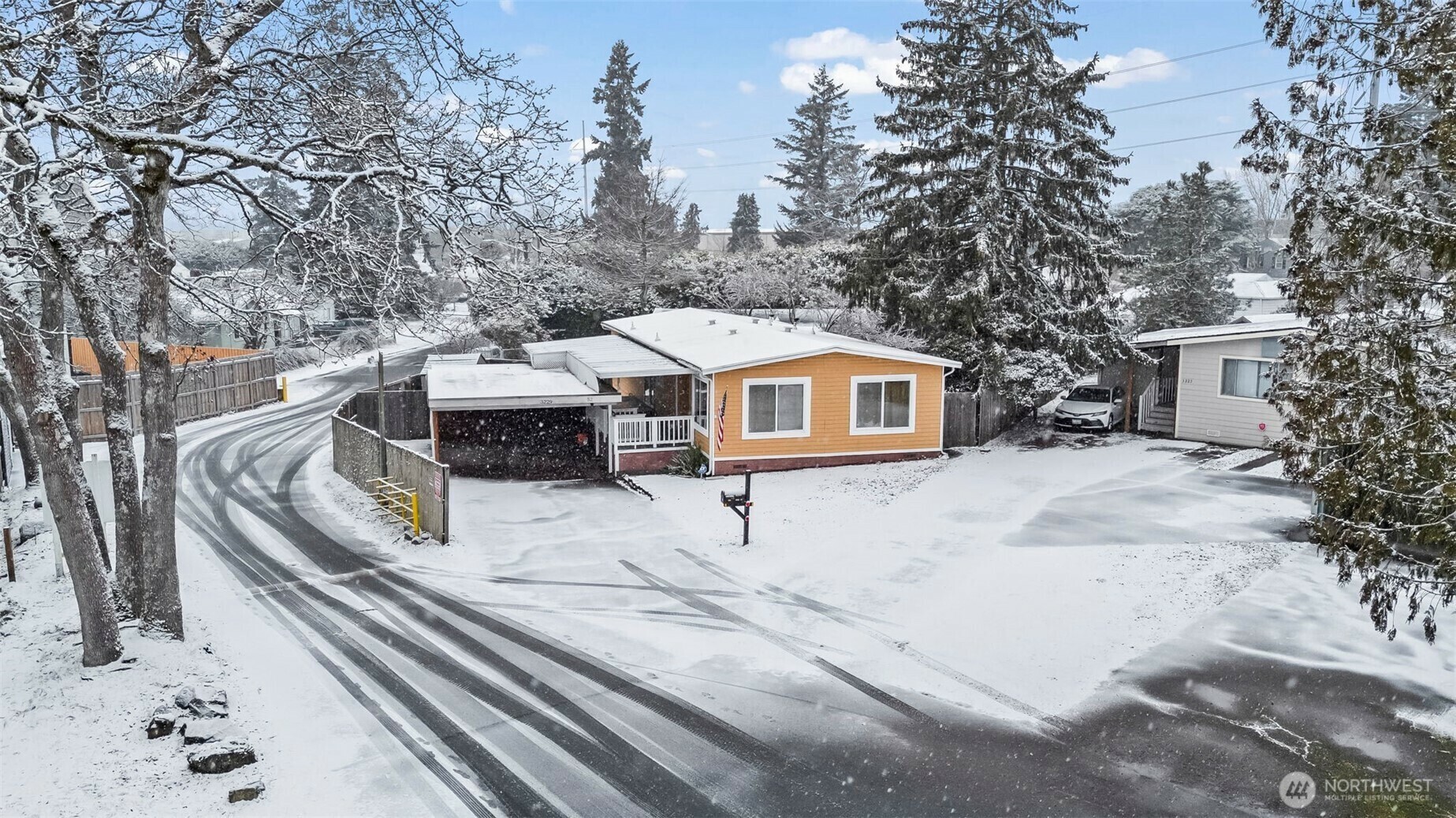 Property Photo:  3229  85th Street S  WA 98499 