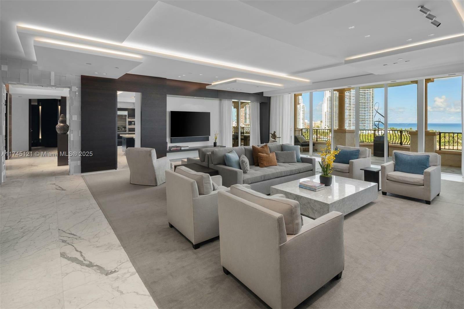 Property Photo: 7192 Fisher Island Dr 7192 FL 33109