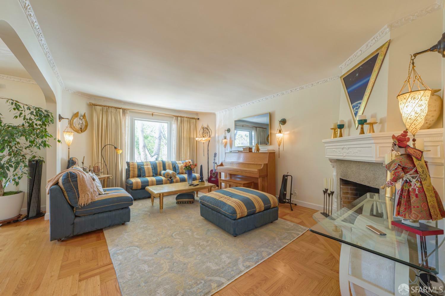 Property Photo: 209 Noe Street CA 94114