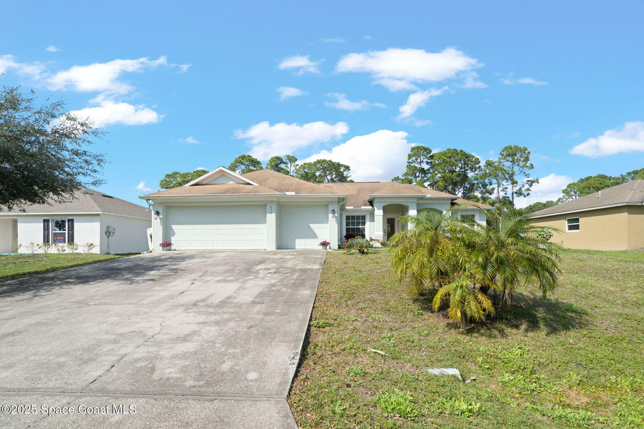 Property Photo:  935 Palo Alto Street SE  FL 32909 