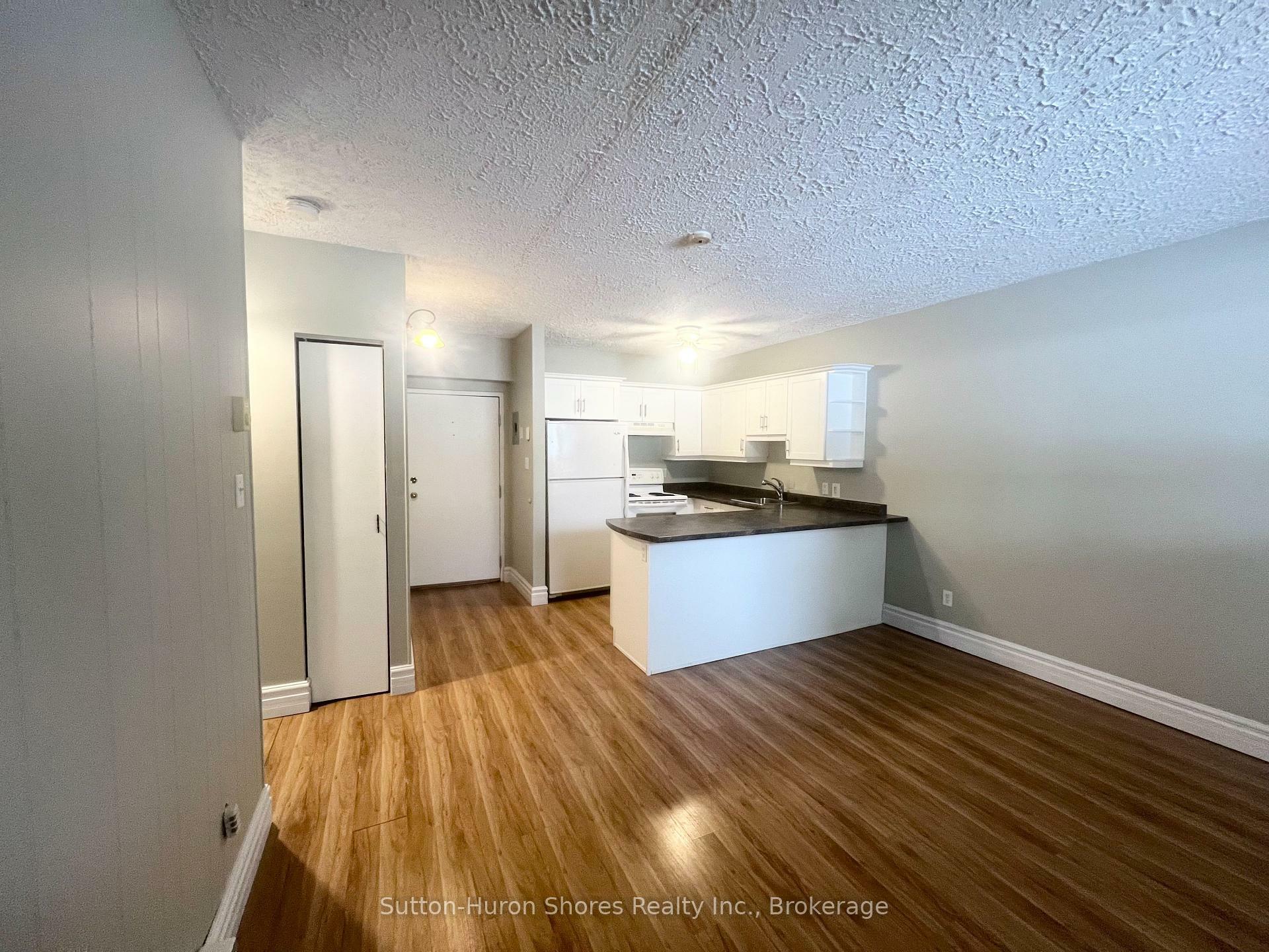 Property Photo: 229 Adelaide Street 114 ON N0H 2L0