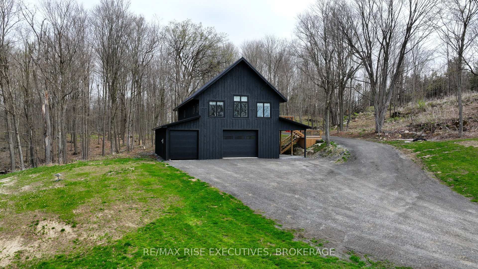 Photo de la propriété:  188 Red Horse Lake Road  ON K0E 0A6 