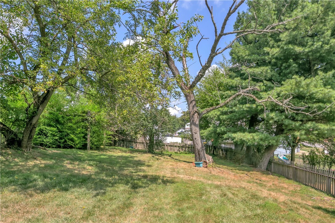 Property Photo:  2770 Bertha Street  PA 15102 