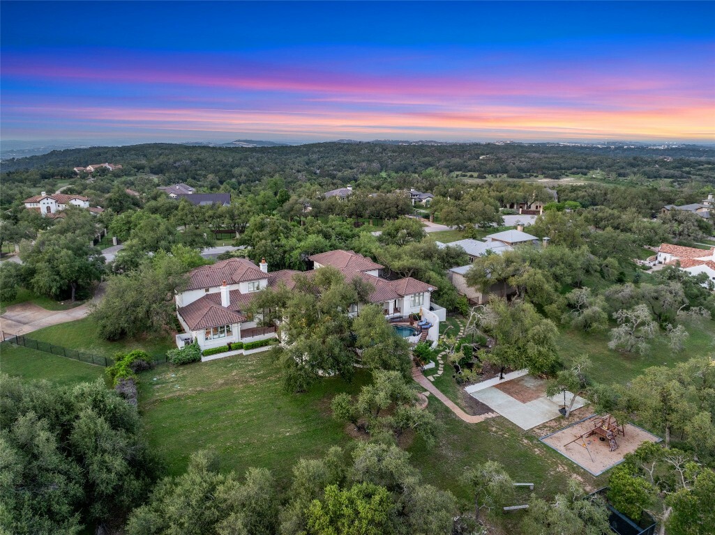 Property Photo: 18033 Glenville Cove TX 78738
