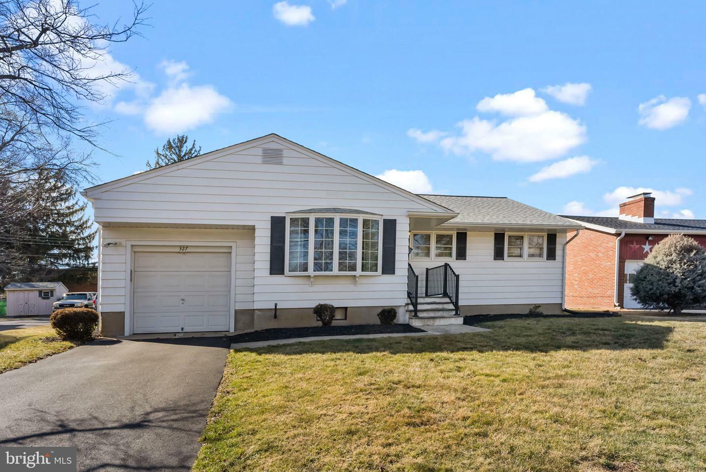 Property Photo:  327 Hamilton Boulevard  PA 19067 